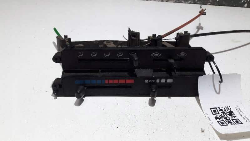 panel nawiewu Daihatsu Cuore IV