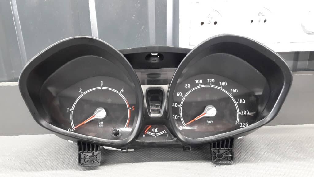 8A6T-10849-CP Licznik Ford Fiesta MK7 1,4 TDCI 11r