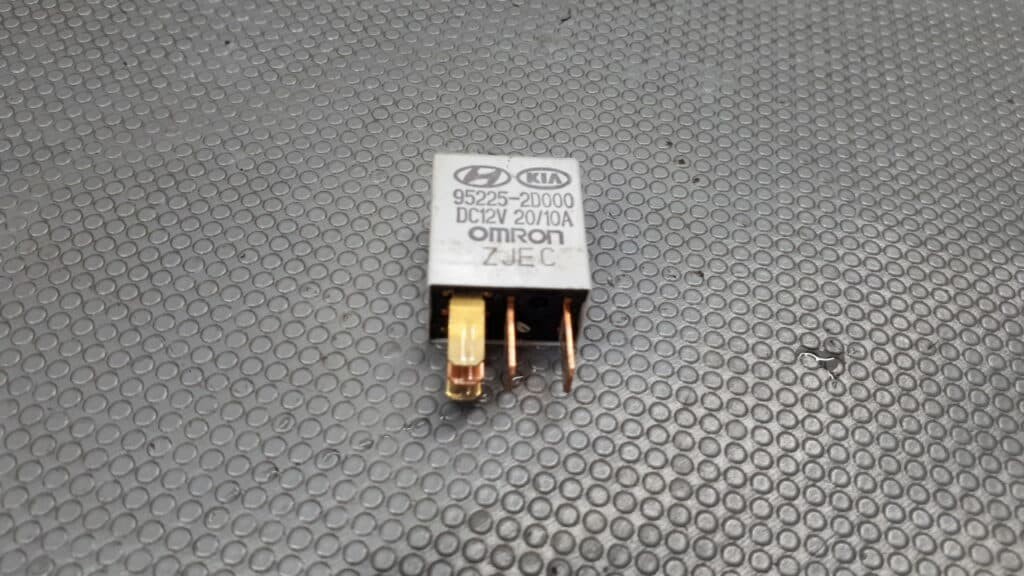 95225-2D000 przekaźnik Kia Ceed II