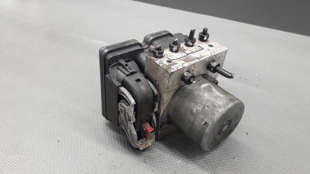 1H589-20650 pompa ABS Kia Ceed I Lift 1.5 CRDI