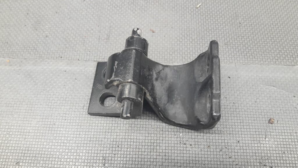 1970ES05 zawias prawy gorny SMART FORTWO I 01R