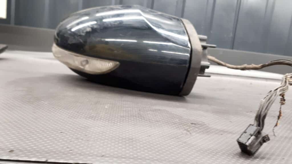 lusterko prawe Mercedes W169 9PIN