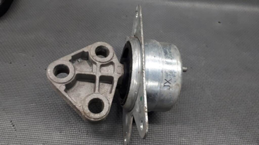 13159993 poduszka silnika Opel Meriva B 1.4