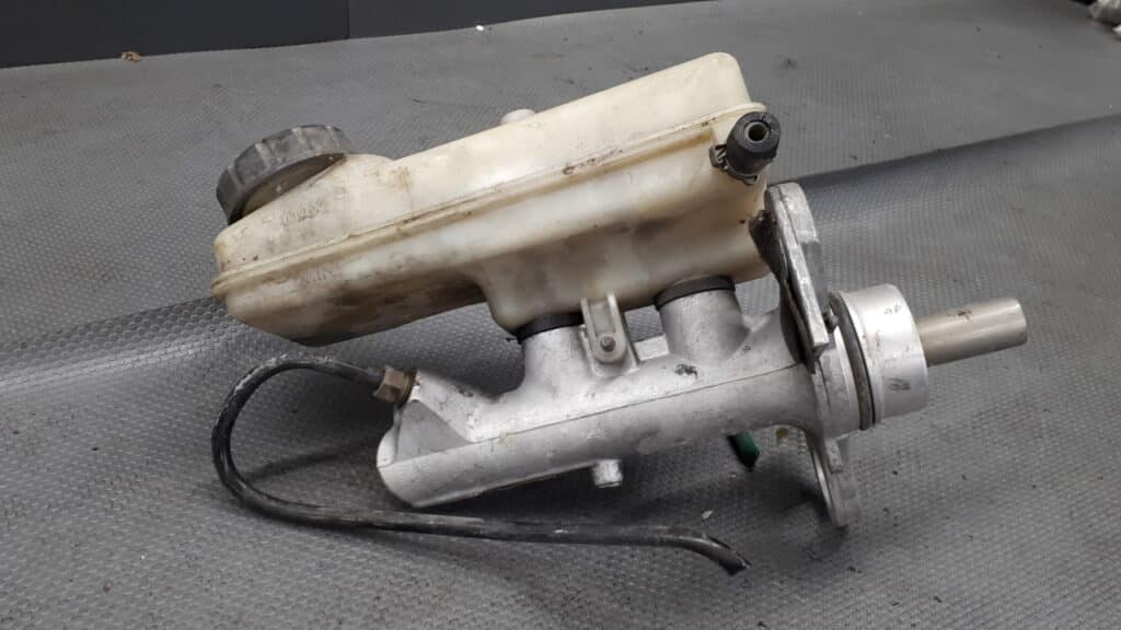 32067111-2 pompa hamulcowa Renault Megane II 1.9DCI