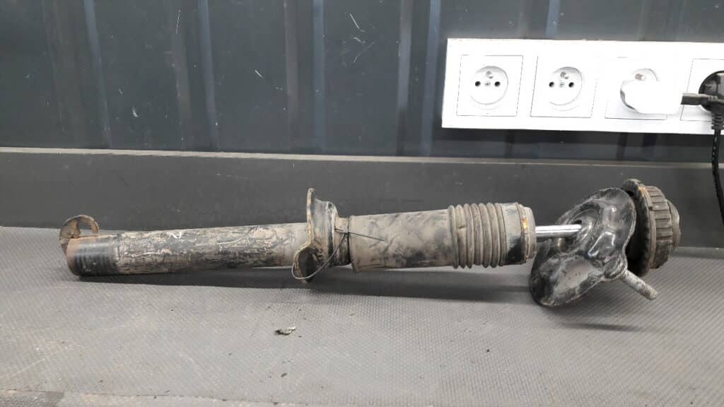 60624991 Amortyzator przód Alfa Romeo 156 1,8