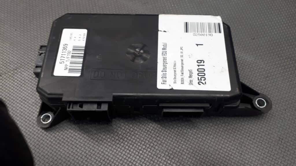 51711369 moduł drzwi prawy przód Fiat Stilo