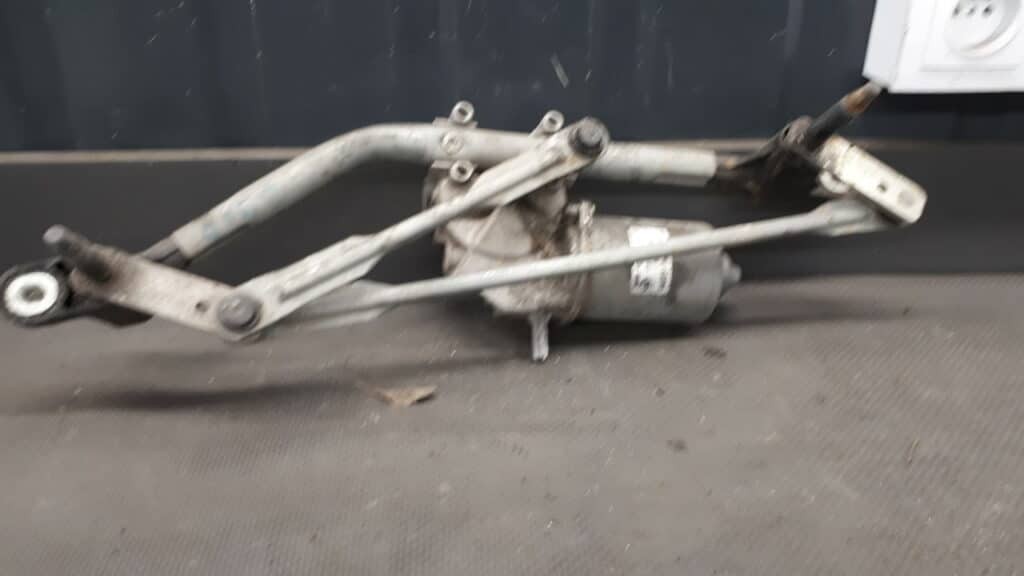 w09106 mechanizm wycieraczek przód alfa mito  955 europa