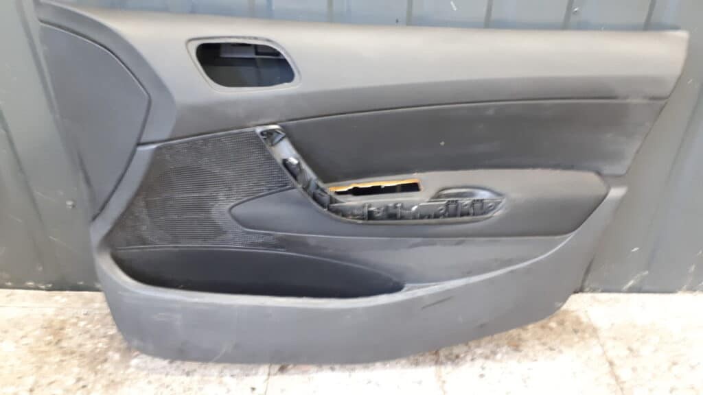 9656771077 Boczek dzrwi prawy przód PEUGEOT 308