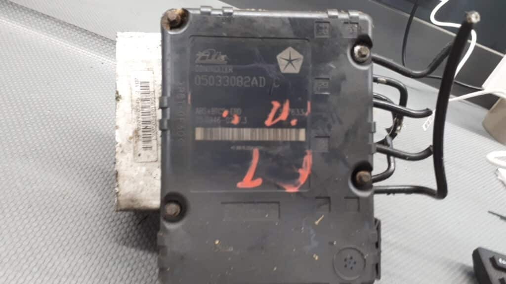 05033082AD pompa ABS CHRYSLER PT CRUISER 2.0 16V
