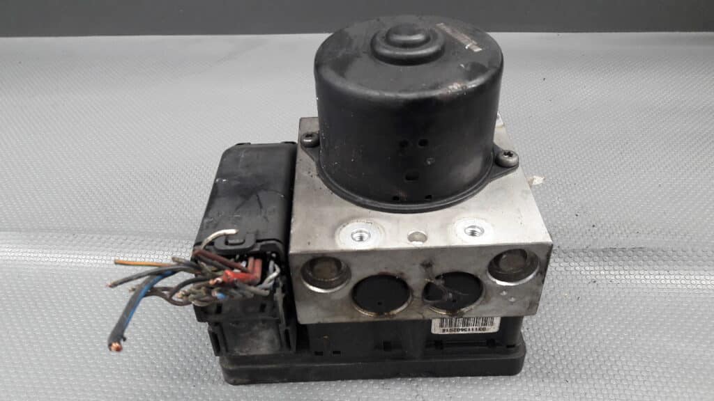 2M51-2M110-EB Pompa ABS Ford Focus MK1 1,8