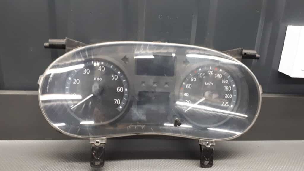 P8200276525 licznik zegary Renault Clio II 1.2 DCI 05r