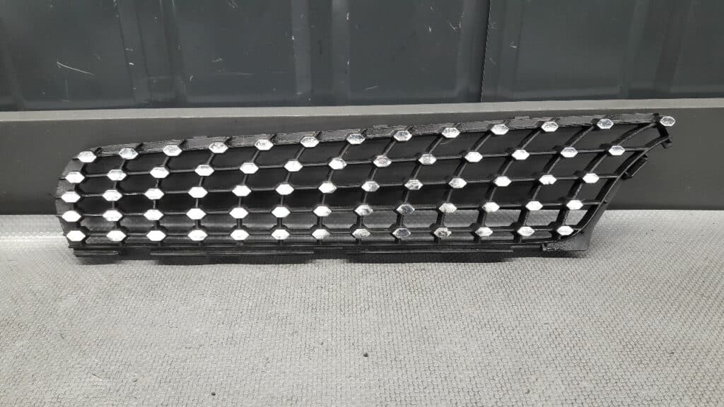 A2058881560 atrapa grill MERCEDES C KLASA W205 AMG