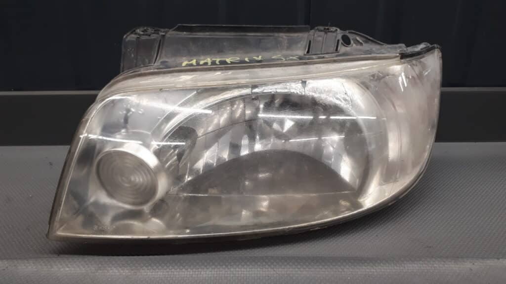 reflektor lewy Hyundai Matrix 01-05r