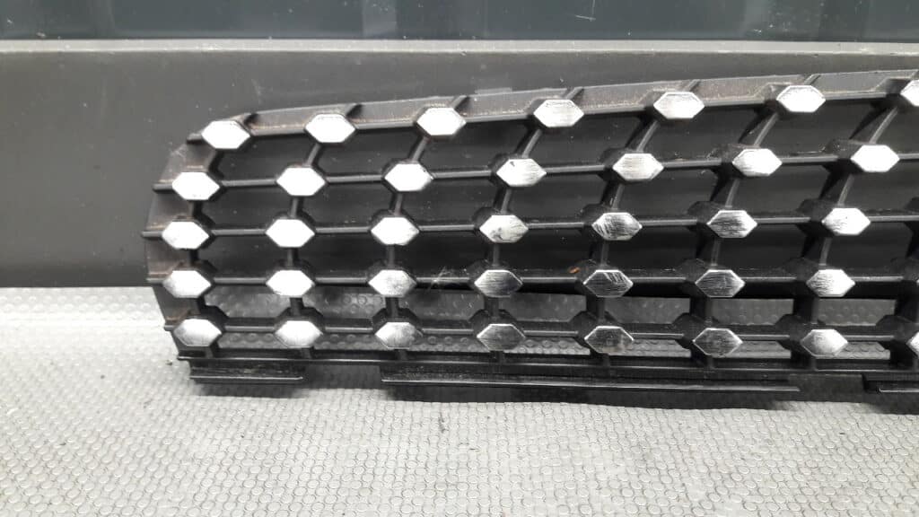 A2058881560 atrapa grill MERCEDES C KLASA W205 AMG