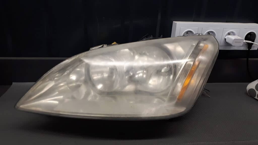 3M51-13006-AH refrektor lewy przod FORD FOCUS C-MAX MK1 EU