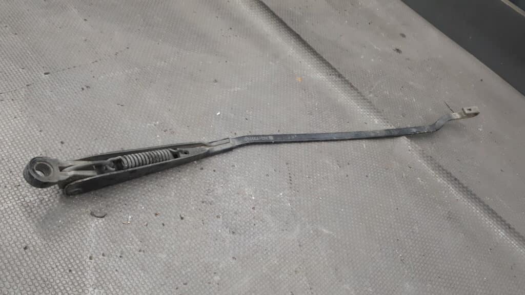 90341907 Ramie Wycieraczki Przod OPEL ASTRA F