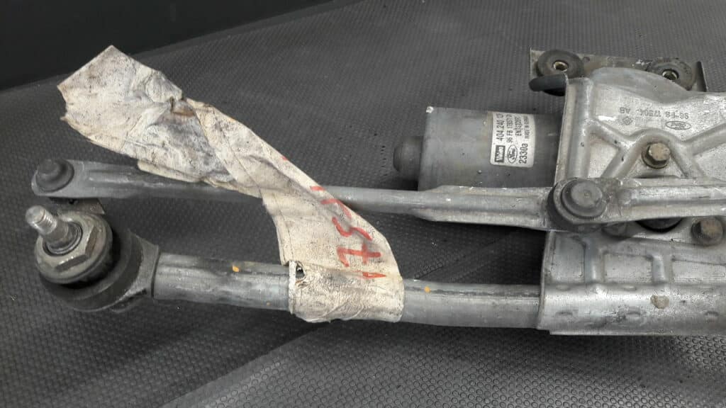 96FG17504AB mechanizm wycieraczek ford fiesta mk4