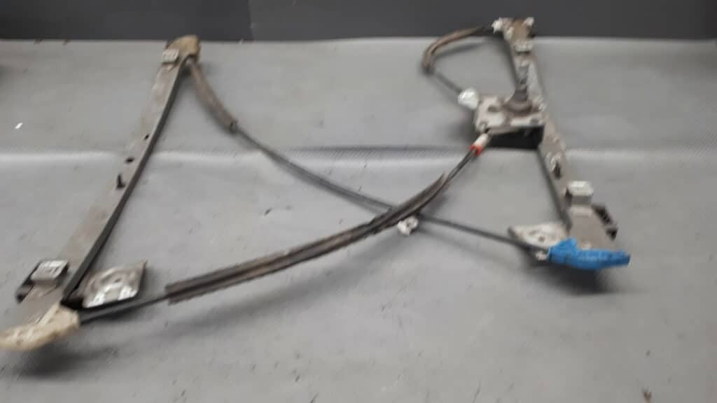 Mechanizm szyby prawy przód Seat Ibiza