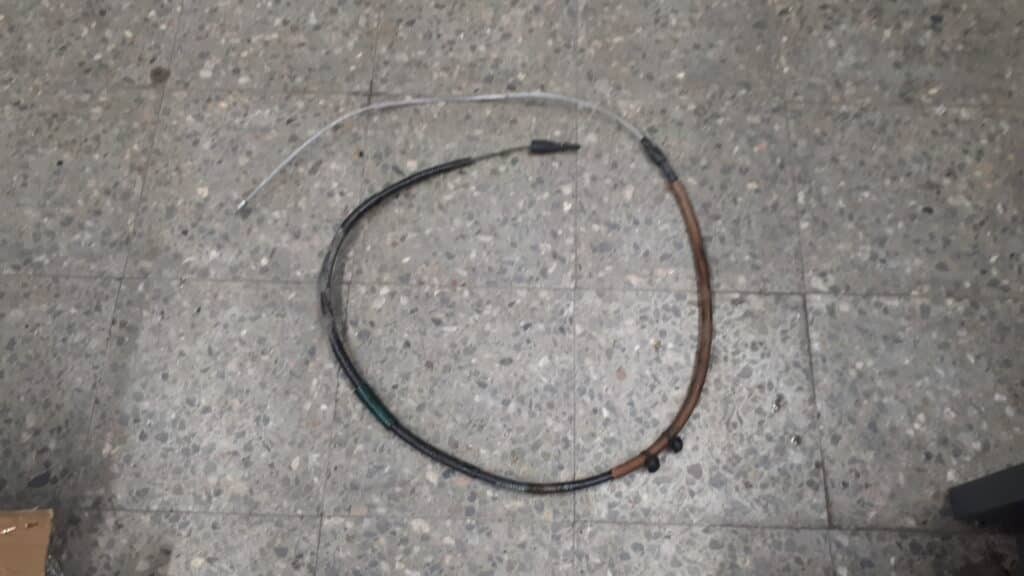 9641453080 Linka hamulca recznego Peugeot 307 03r 2.0hdi