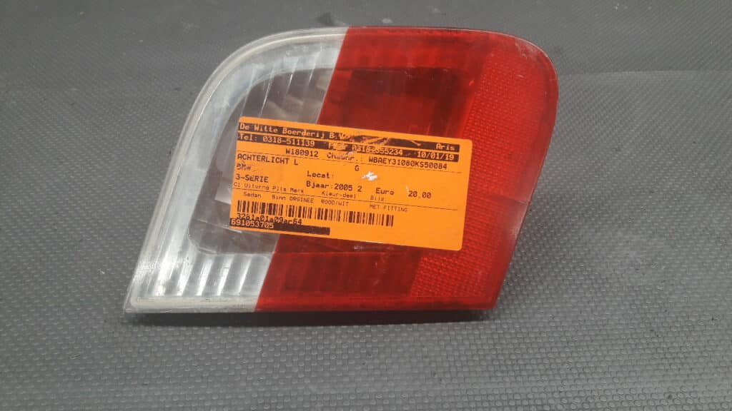 6910537 Lampa klapy lewy tył BMW E46 COUPE