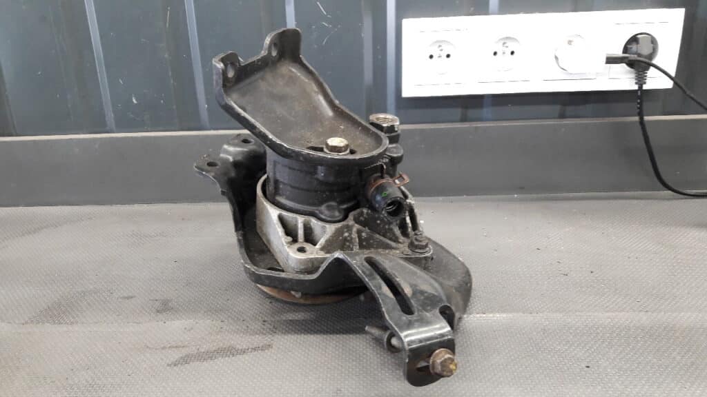 7846075 Pompa wspomagania Renault Megane 1,4