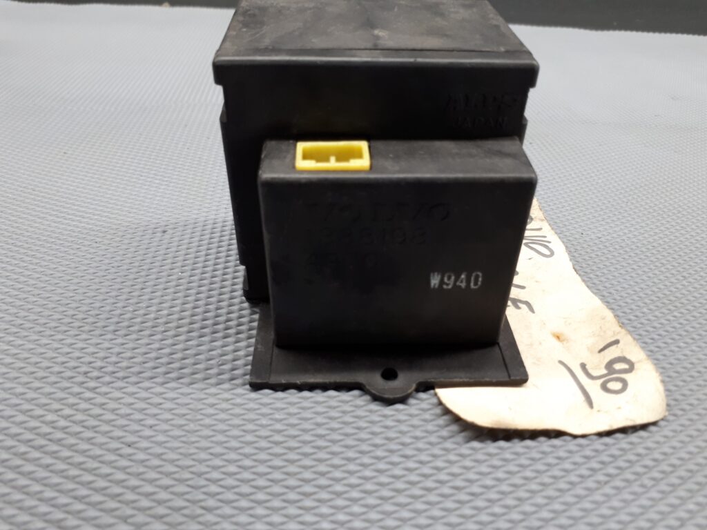 1388198 silnik klapy nagrzewnicy Volvo 740 760 780 940 960 S90 V90