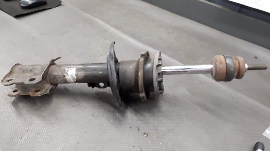 442971A amortyzator lewy przod opel corsa c