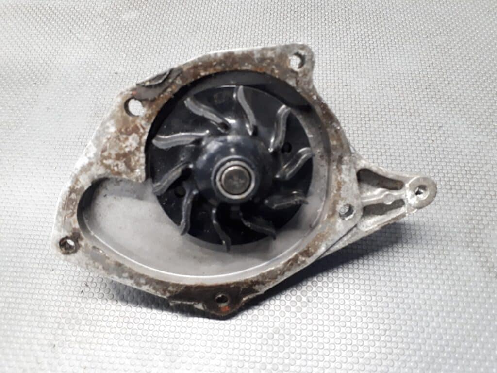 pompa wody renault clio III 1.5