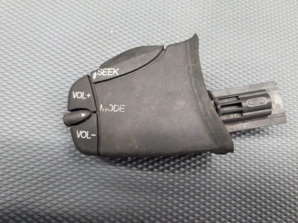 98AB14K147AC pilot sterownik radia ford focus mk1