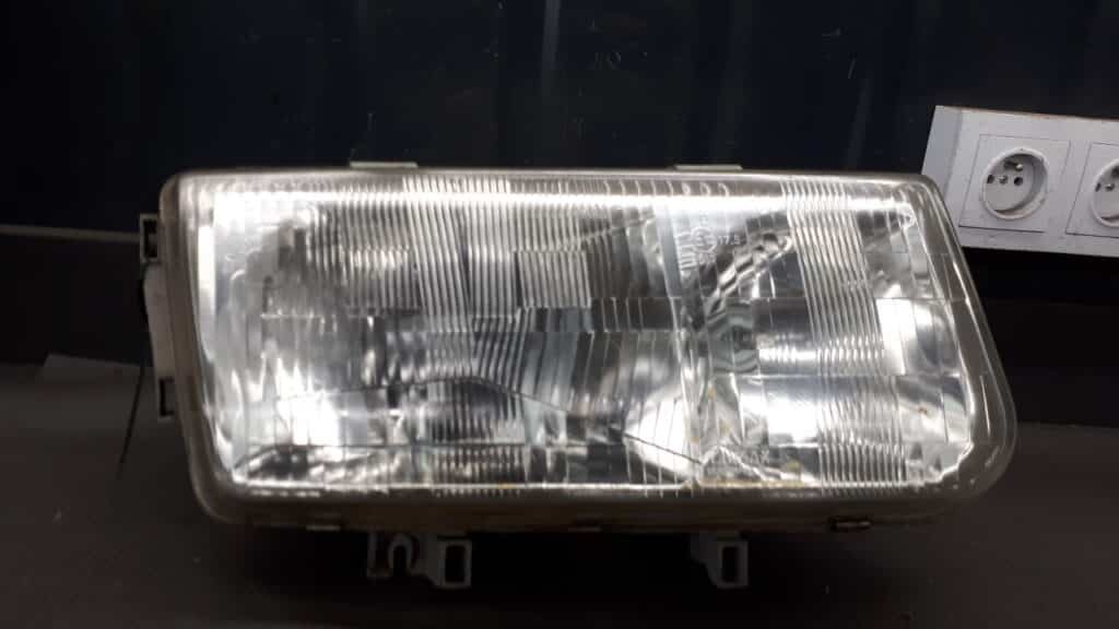 reflektor prawy tata safari