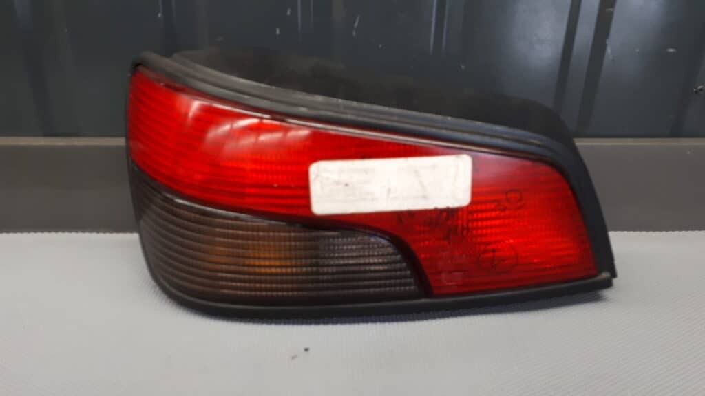 Lampa lewy tył Peugeot 306 1.6