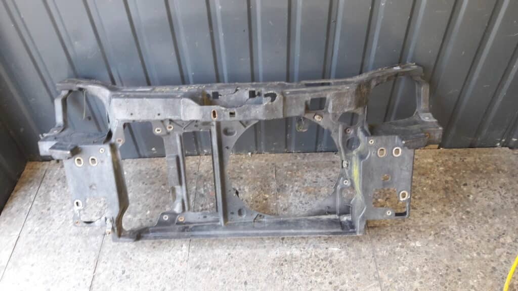 6N0805594 pas przedni VW Polo 6N
