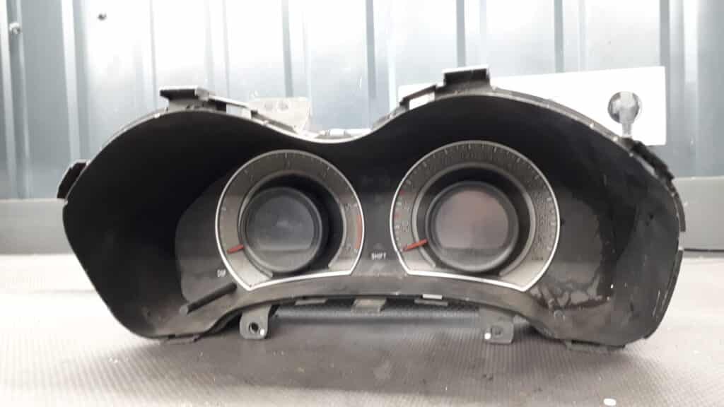 83800-02M12 licznik zegary toyota auris 1.4d
