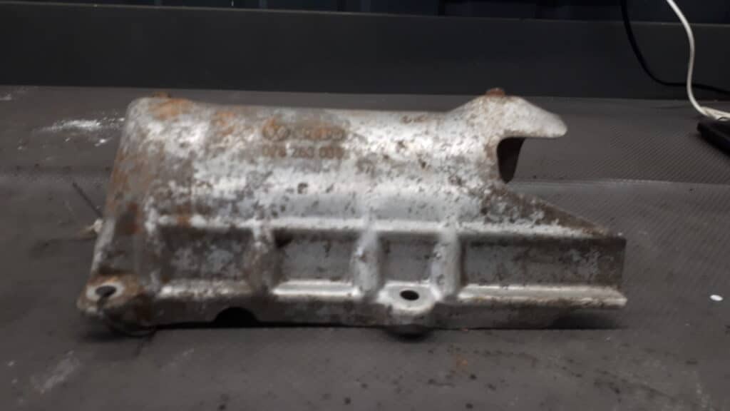078253036 osłona termiczna kolektora wydech vw audi 2.8 v6