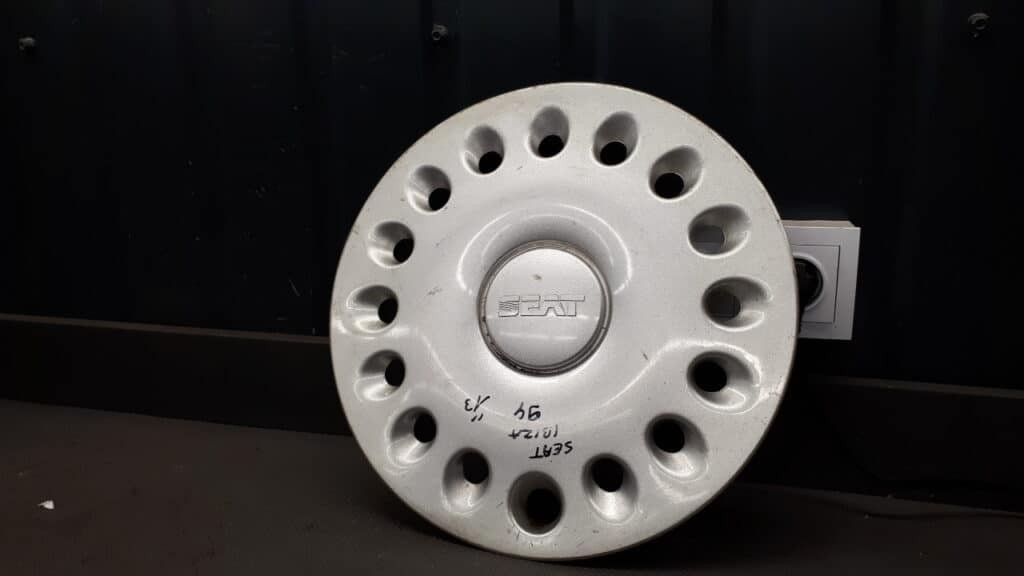 6k0601147b kolpak 13" seat ibiza