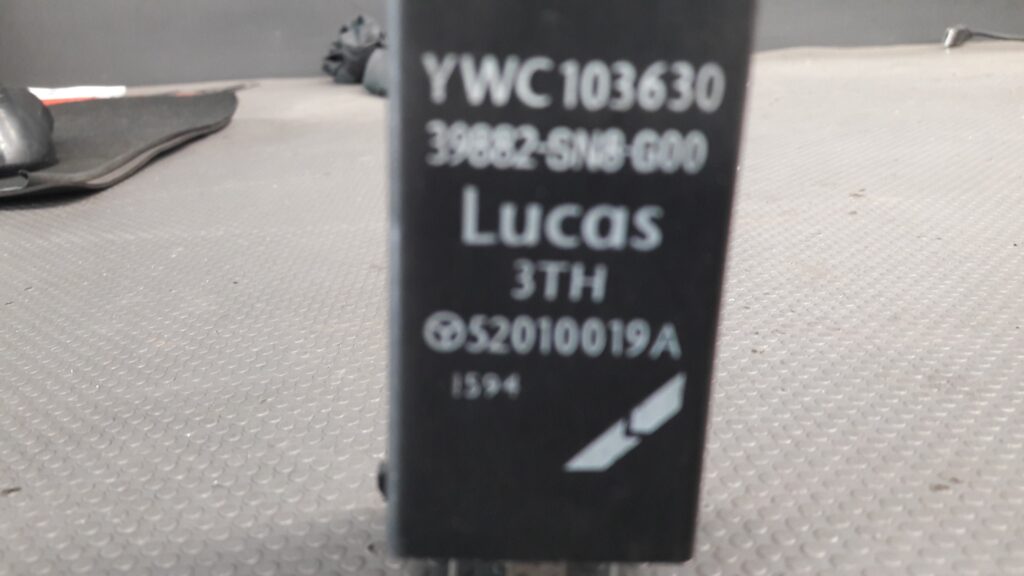 39882-SN8-G00 przekaznik lucas rover