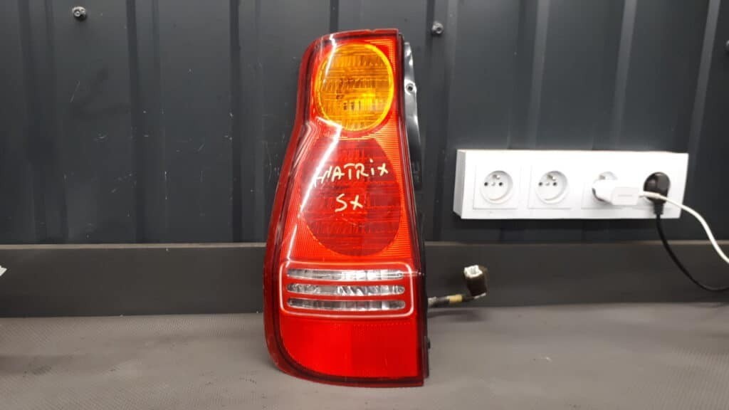 92401-170 lampa lewy tył hyundai matrix 01-05