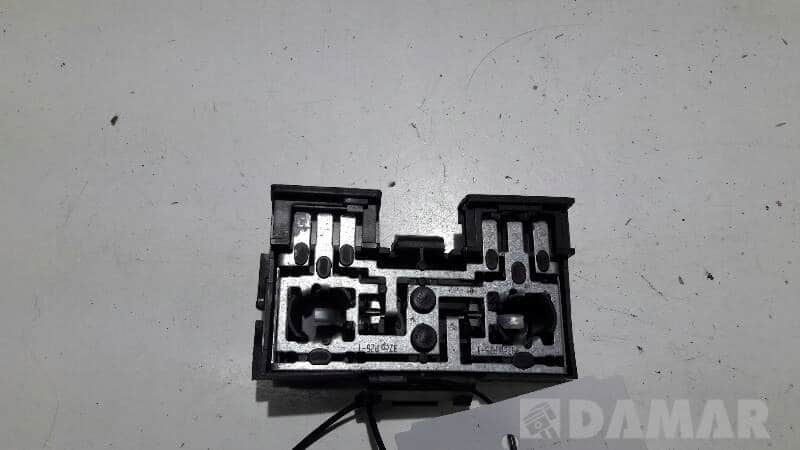 321945259 Wklad lampy prawy VW Corrado 94r
