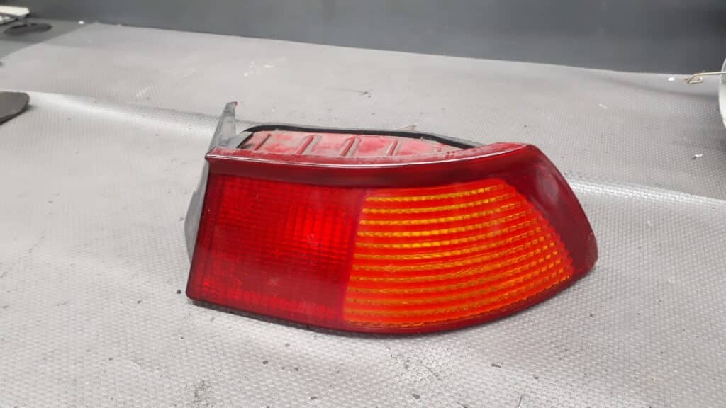 36380748 Lampa prawa Alfa Romeo 145