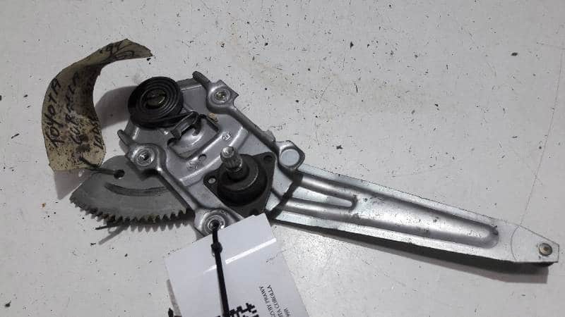 mechanizm szyby prawy przod toyota corolla e11 99r