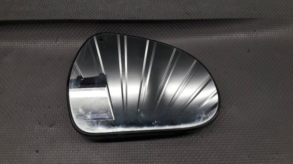 wklad lusterka  prawego  PEUGEOT 308