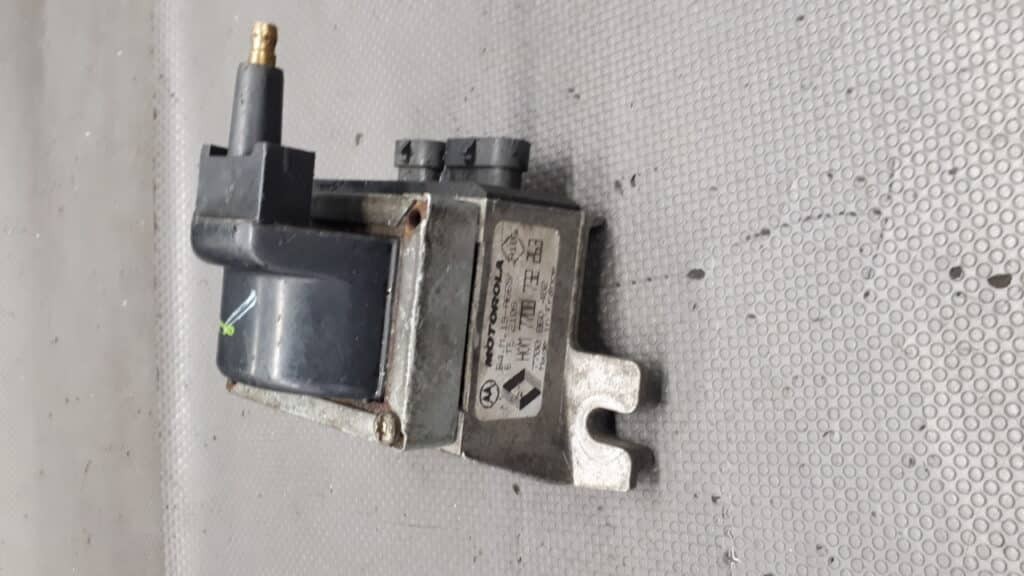 7700860482 Cewka zaplonowa Renault Clio I 1.4