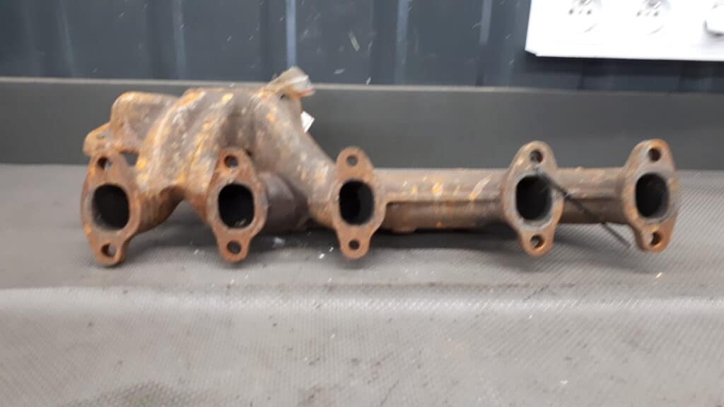 074253033k Kolektor wydechowy Volvo 850 V70 S80 2.5 TDI