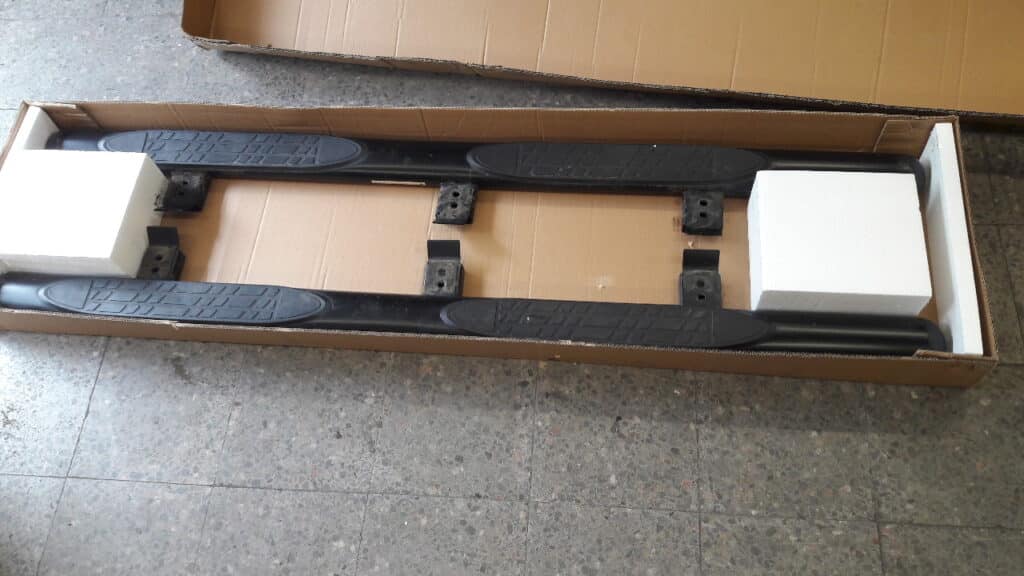 2H0071691E Próg lewy prawy VW Amarok