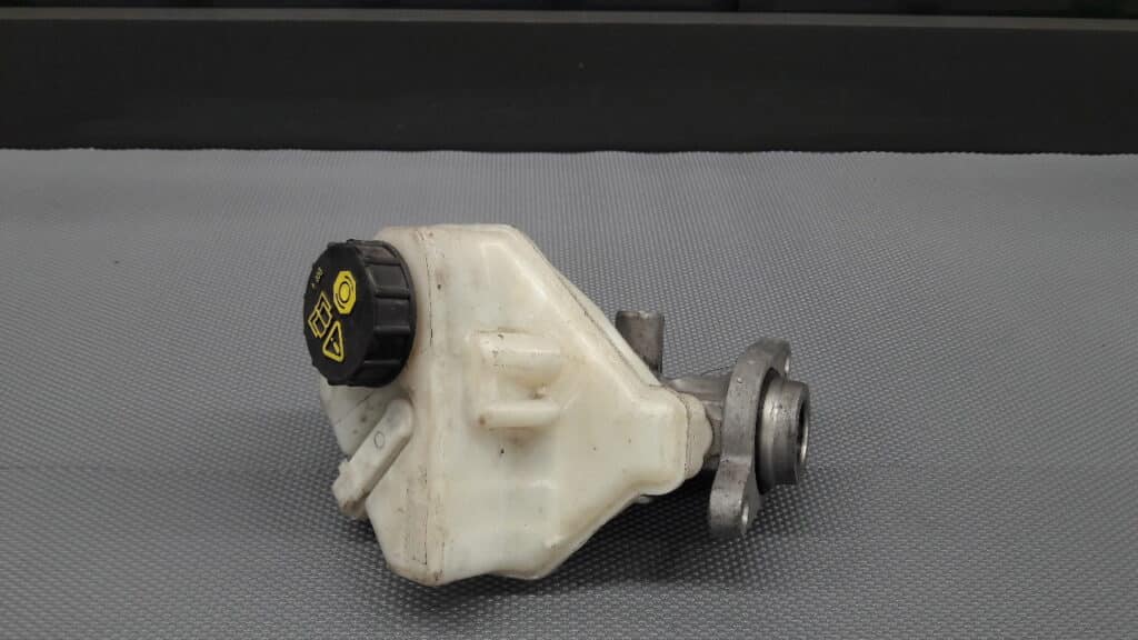 03350885561pompa hamulcowa VOLVO S80