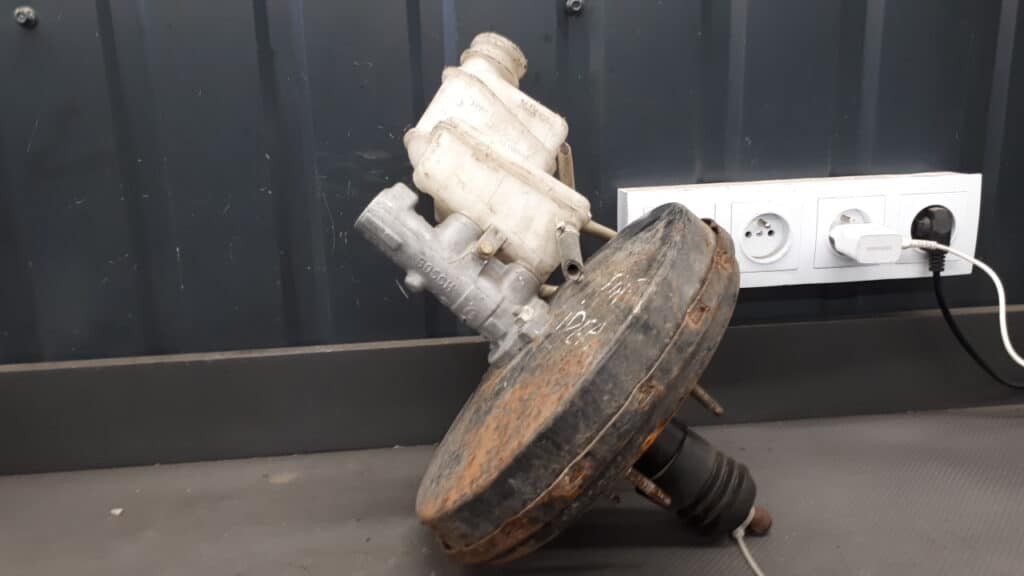 0204024731 serwo hamulcowe fiat idea 1.4 16v