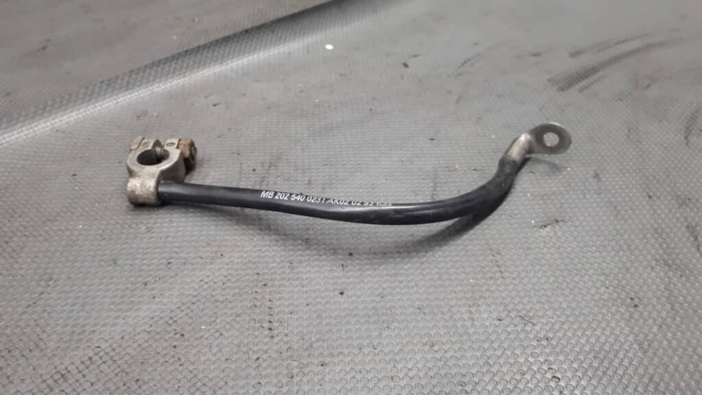 MB2025400231 kabel masowy Mercedes w202