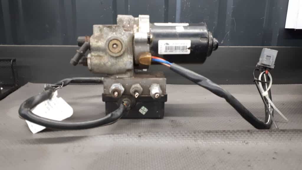 10.0447-0733.3 pompa ABS Volvo 850 2.5