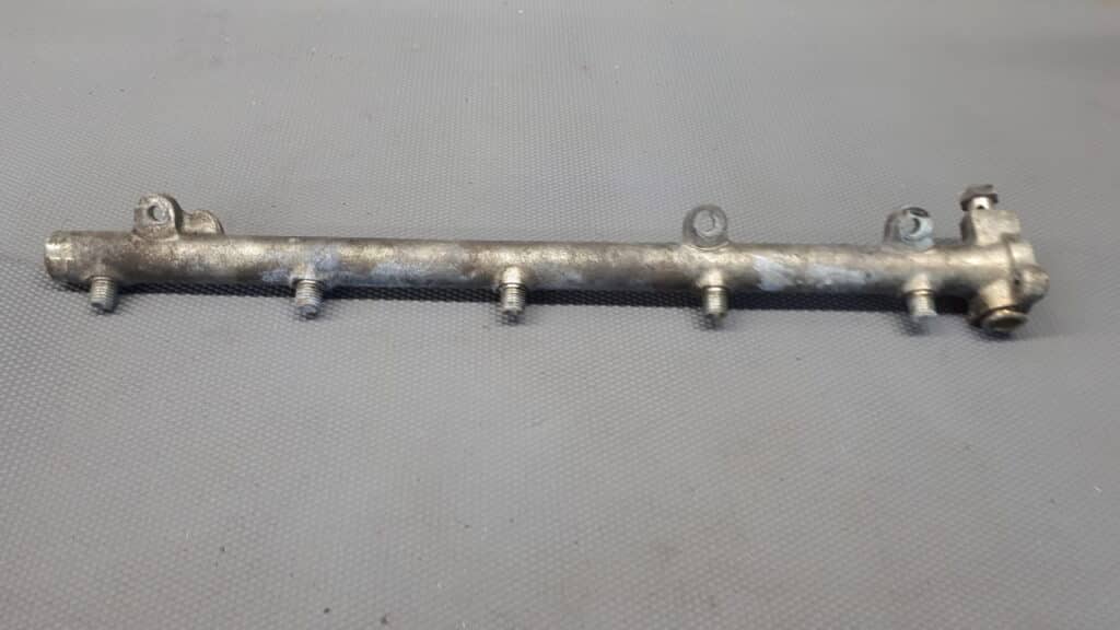 0445215021 listwa wtryskowa Mercedes w220