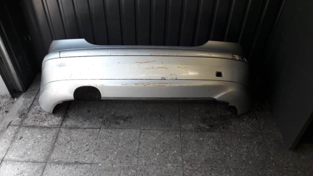 A2038853037 zderzak tyl  MERCEDES W203 00r